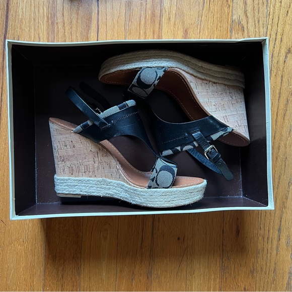 Coach Mendez Sandals Navy 8.5 - Picture 10 of 10